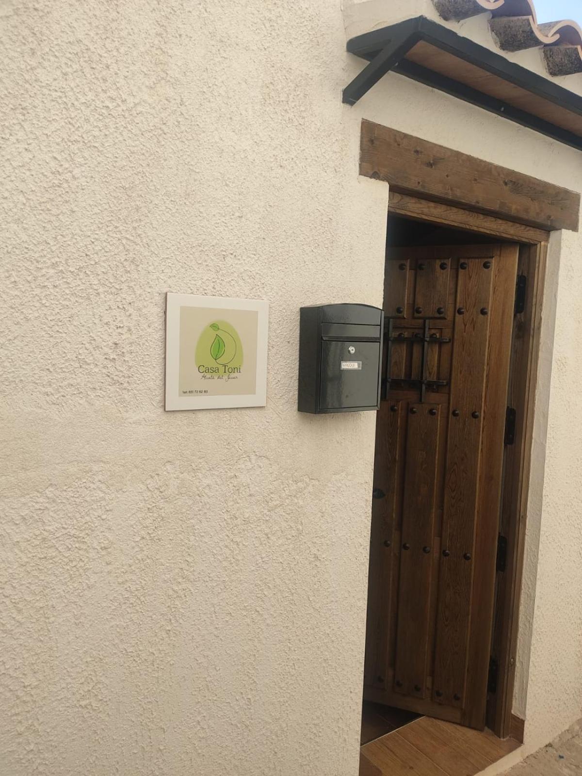 Estudio O Apartamento Toni Alcala del Jucar Bagian luar foto